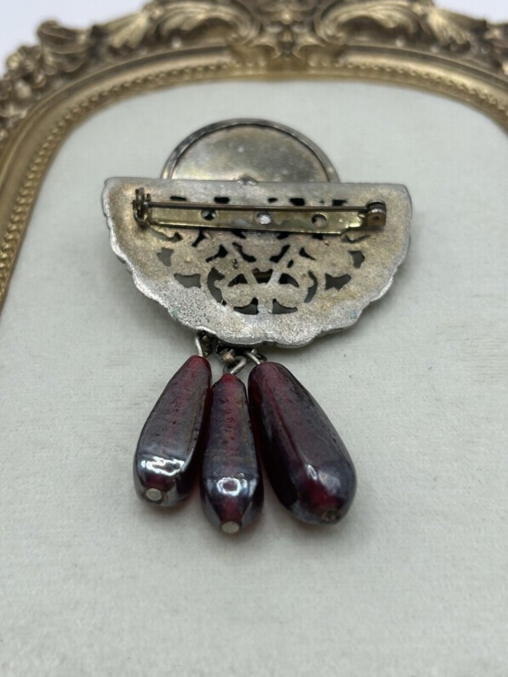 Vintage Art Deco Style Red Glass Dangle Brooch Ornate Metal Revival Jewelry MCM - Picture 10 of 10
